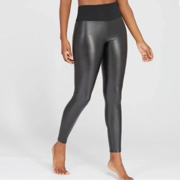 ASSETS by SPANX Women's All Over Faux Leather Leggings - Picture 5 of 7